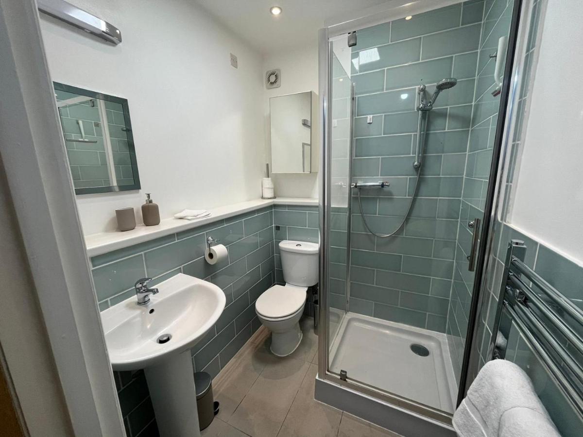 London Modern Flat Near Transports Londres Exterior foto