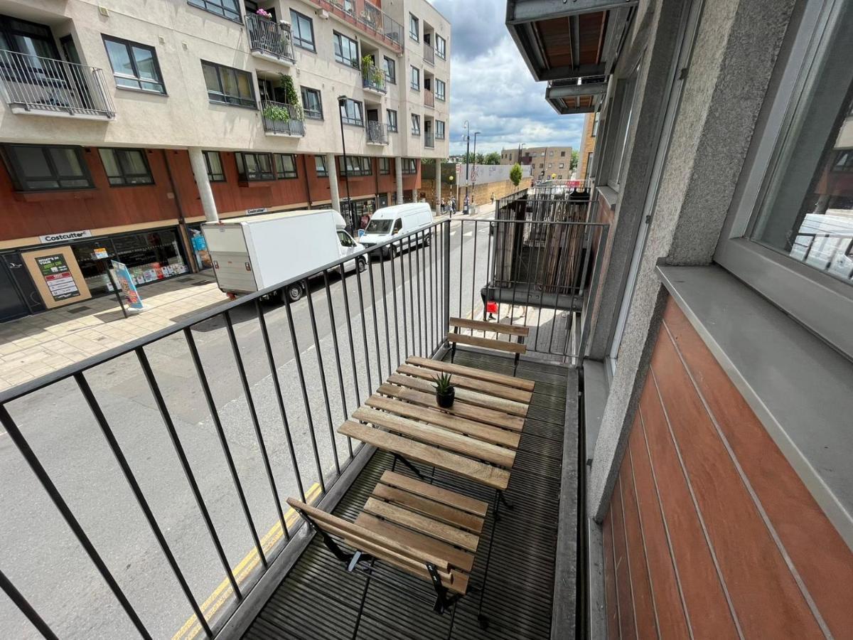 London Modern Flat Near Transports Londres Exterior foto